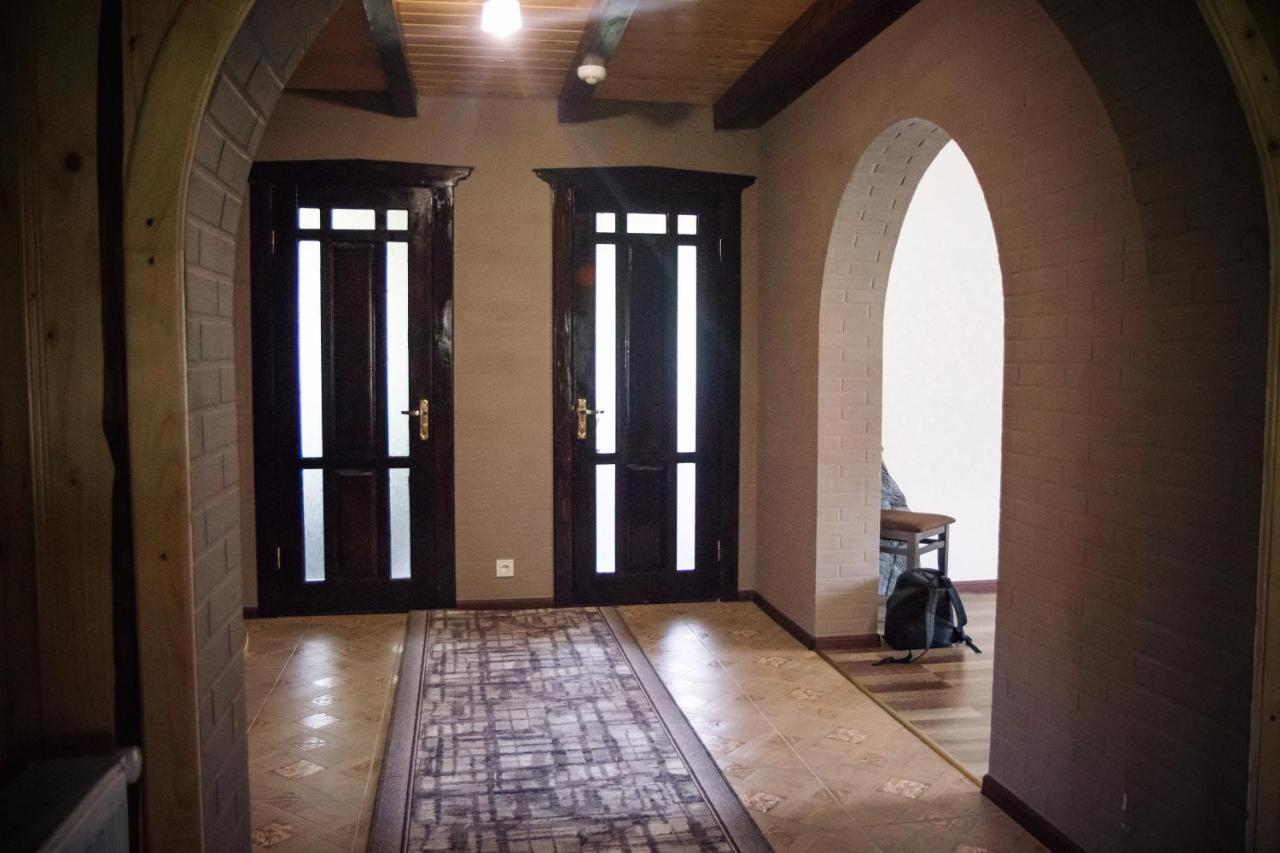 Vila Стежка В Гори Verchovyna Exteriér fotografie