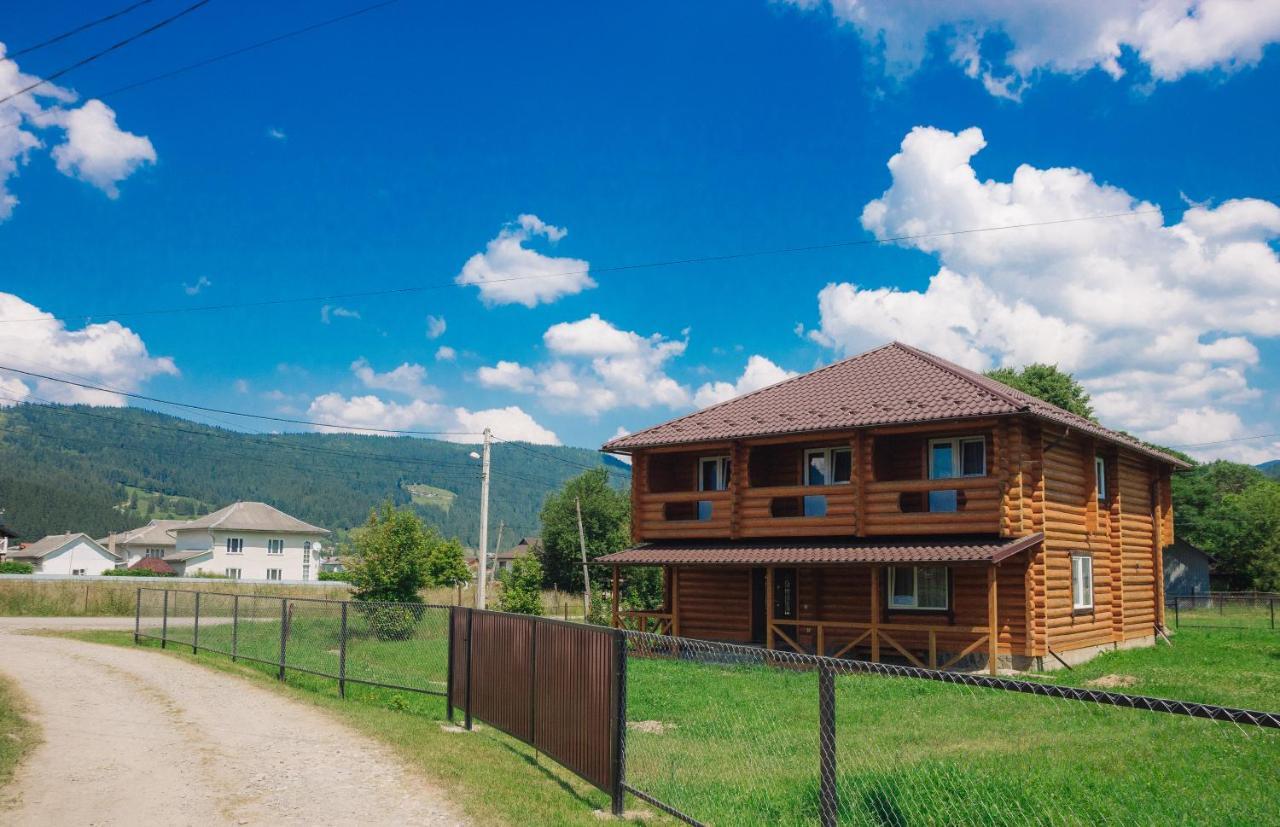 Vila Стежка В Гори Verchovyna Exteriér fotografie