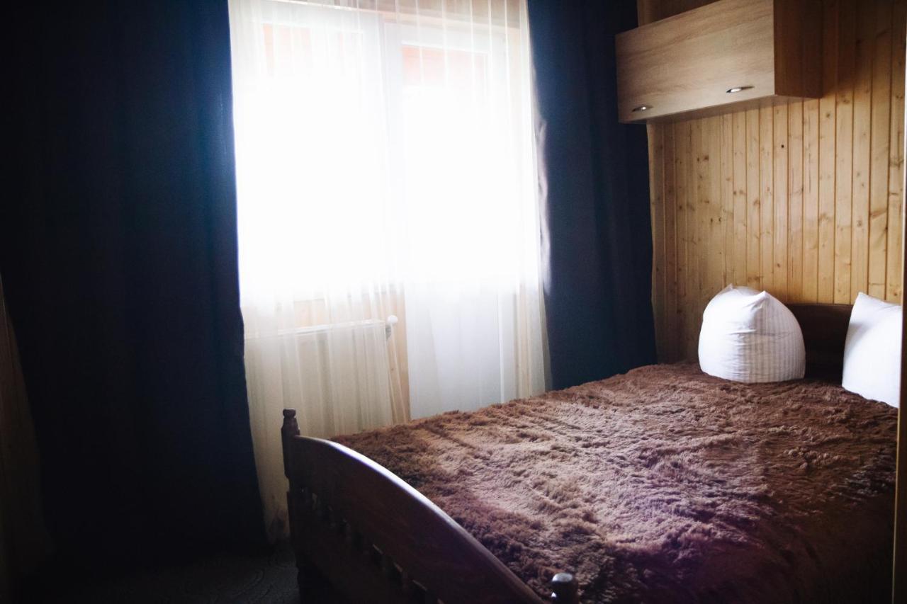 Vila Стежка В Гори Verchovyna Exteriér fotografie